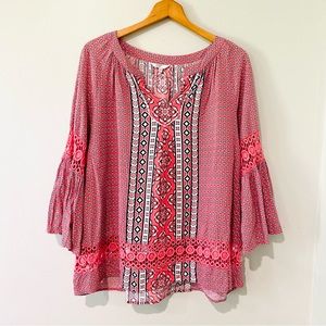 Crown & Ivy Bell Sleeve Top XL